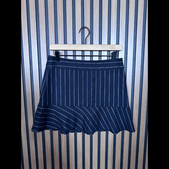 Theory Skirt 4 / S Womens Black Wool Stretch Pin Stripe Mini Striped - Picture 1 of 7
